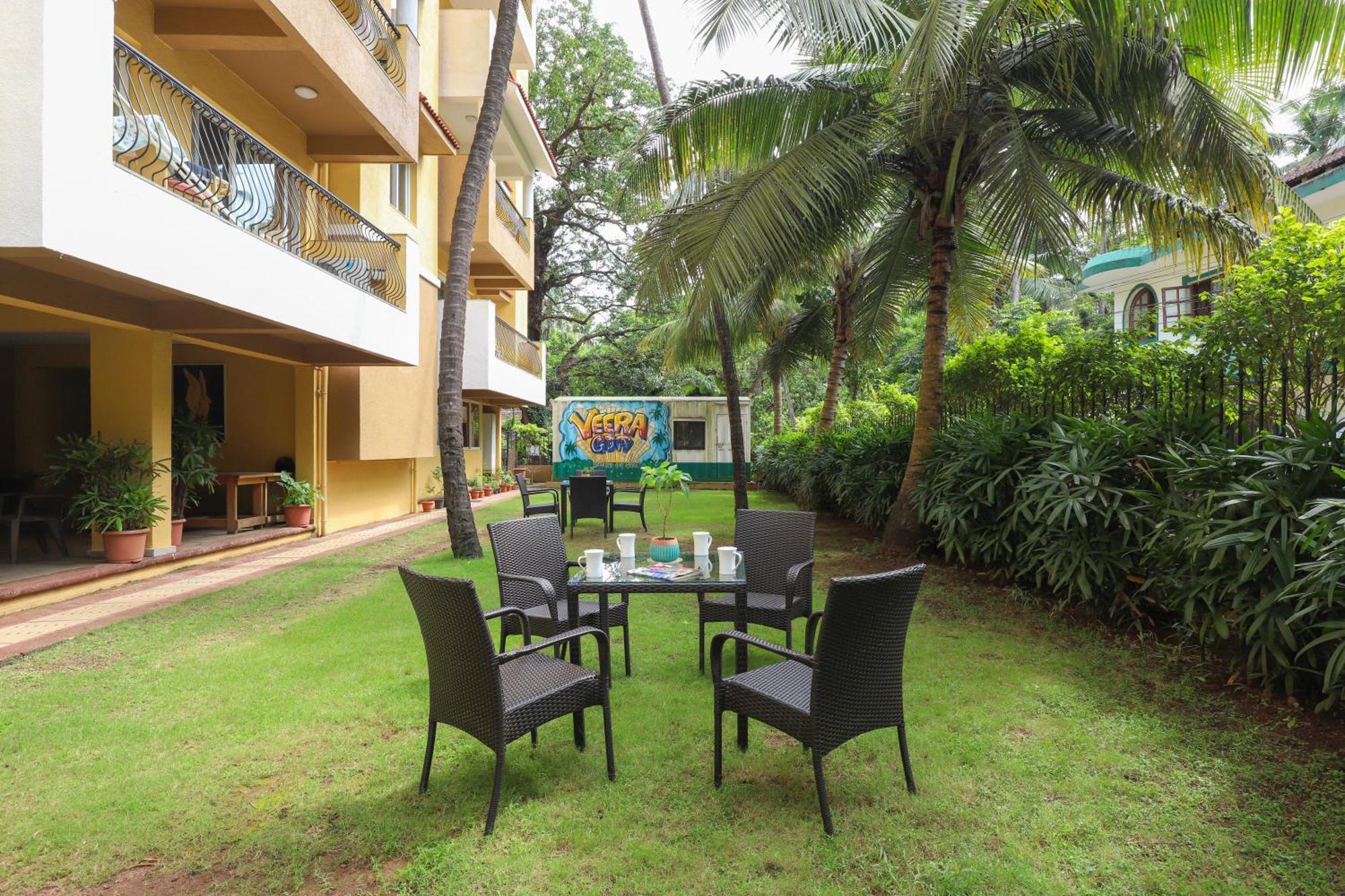 Veera Strand Park Serviced Apartments Near Calangute Exteriör bild