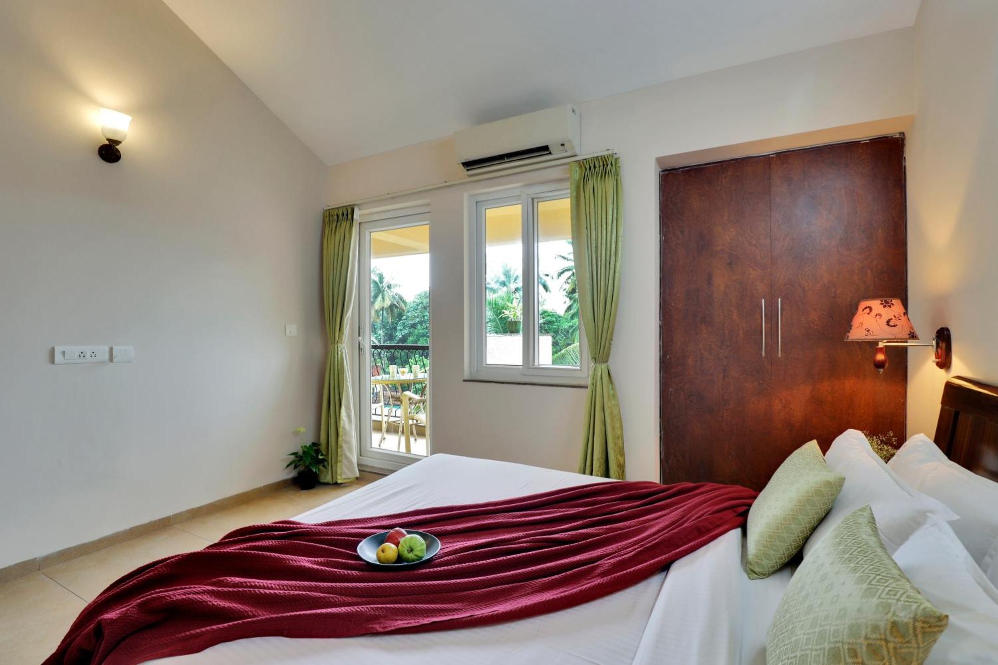 Veera Strand Park Serviced Apartments Near Calangute Exteriör bild